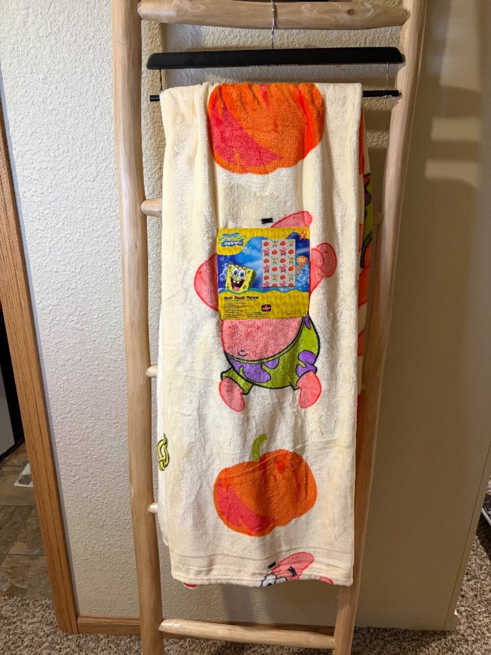 SpongeBob SquarePants Patrick Halloween Pumpkin Plush Throw Blanket 50x70 NWT